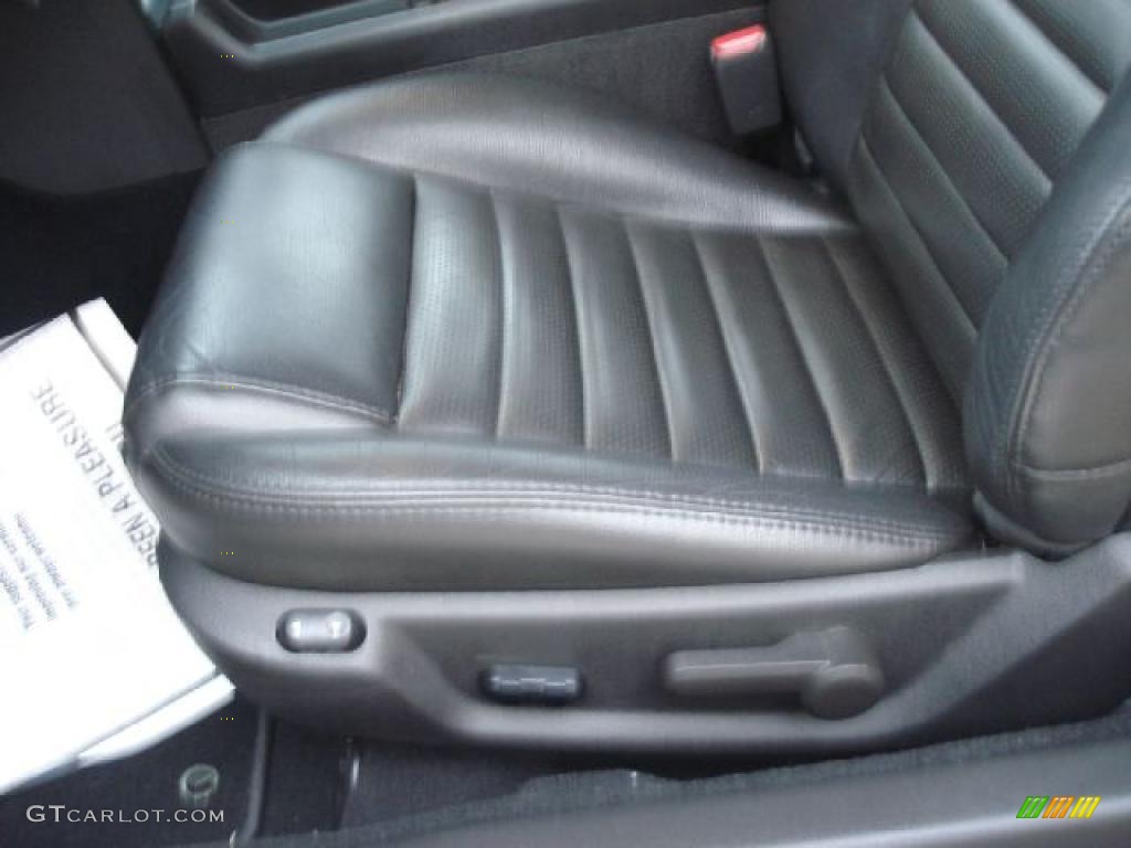 Dark Charcoal Interior 2008 Ford Mustang GT Premium Coupe Photo #40812195