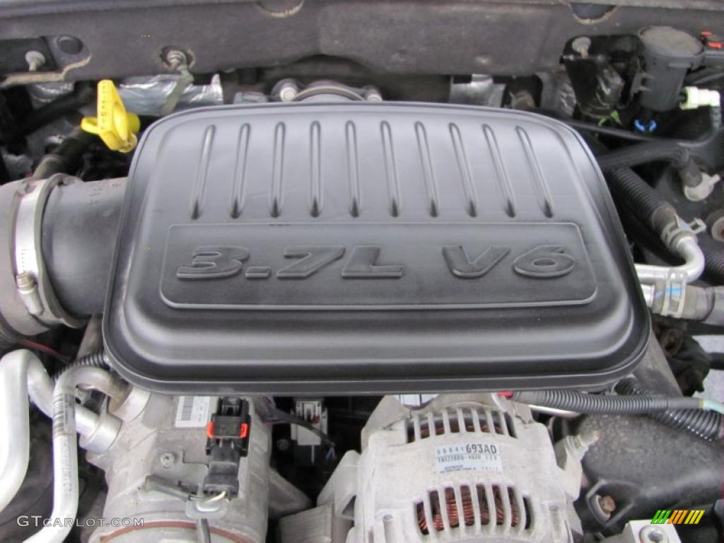 2007 Dodge Dakota SLT Quad Cab 4x4 3.7 Liter SOHC 12-Valve PowerTech V6 Engine Photo #40812555
