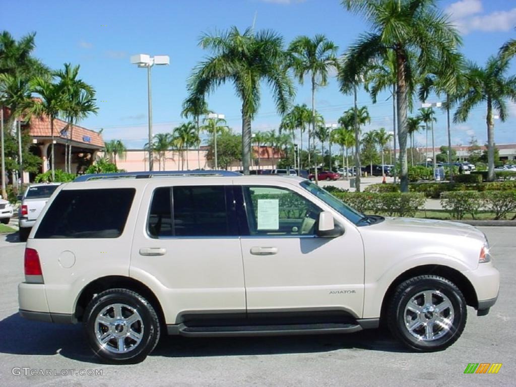Ivory Parchment Tri-Coat 2005 Lincoln Aviator Luxury Exterior Photo #40814315