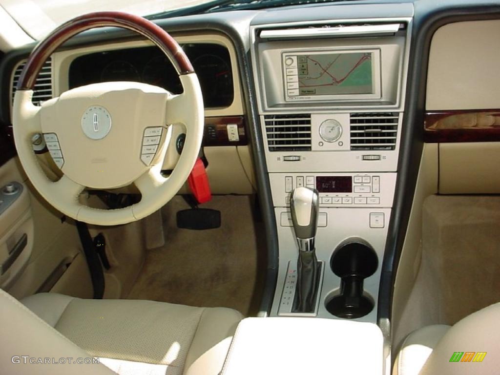 2005 Lincoln Aviator Luxury Camel Dashboard Photo #40814679