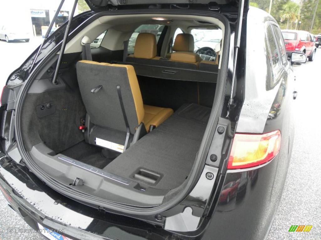 2010 Lincoln MKT FWD Trunk Photo #40818423