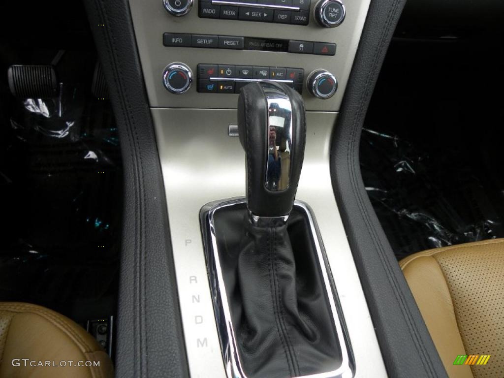 2010 MKT FWD - Tuxedo Black Metallic / Charcoal Black/Canyon photo #21