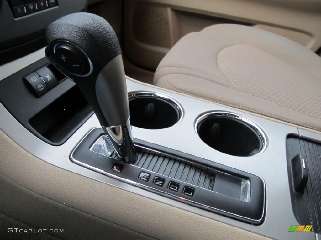 2009 Saturn Outlook XE AWD Transmission Photos