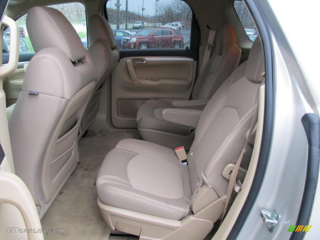 Tan Interior 2009 Saturn Outlook XE AWD Photo #40818615