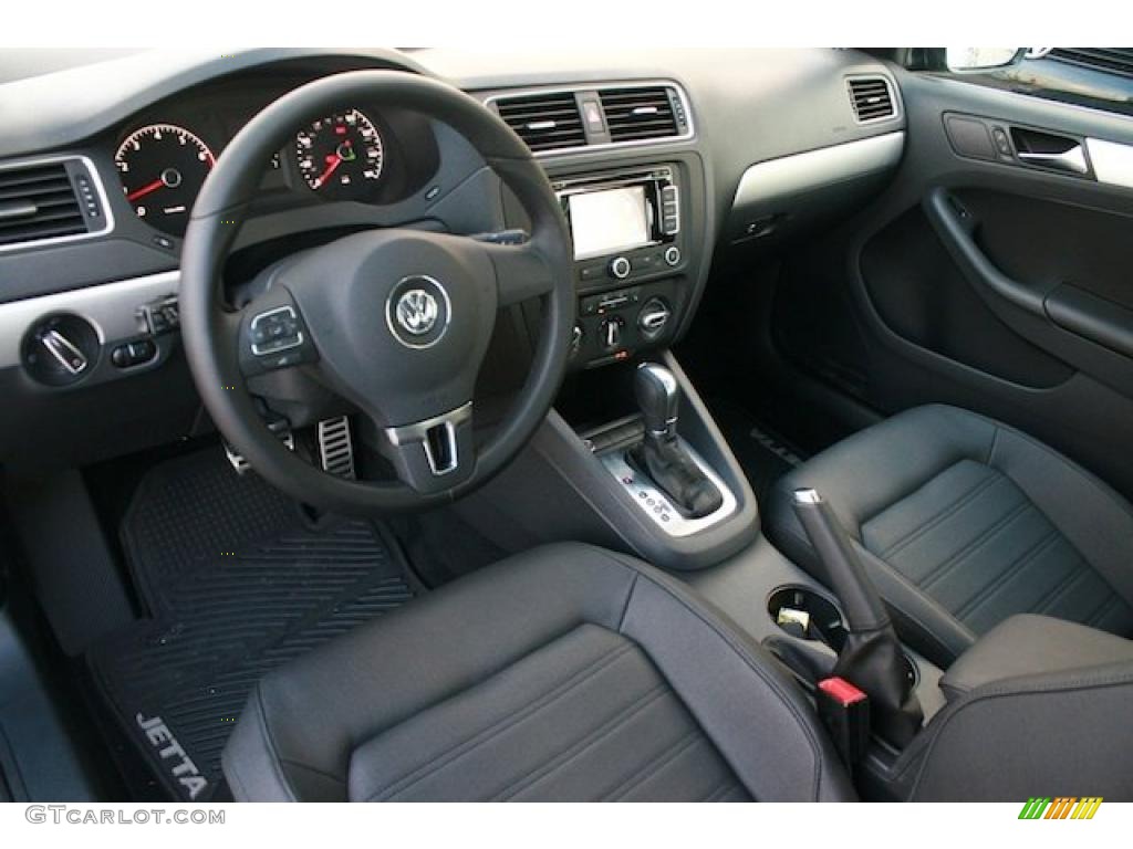 Titan Black Interior 2011 Volkswagen Jetta SEL Sedan Photo #40819507