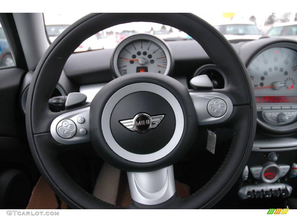 2009 Cooper Clubman - Hot Chocolate / Black/Grey photo #16