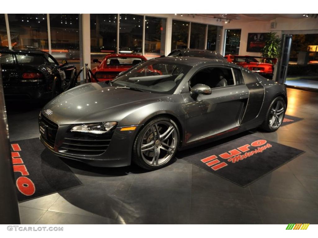 2009 R8 4.2 FSI quattro - Daytona Grey Pearl Effect / Fine Nappa Black Leather photo #2