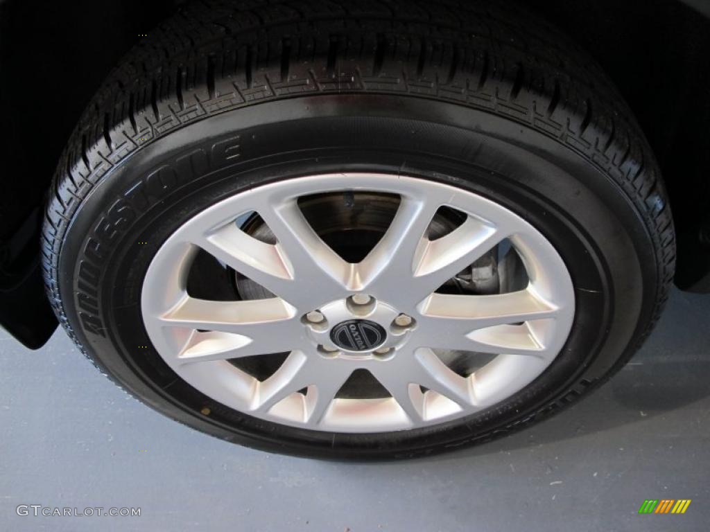 2004 Volvo XC90 2.5T Wheel Photo #40832137