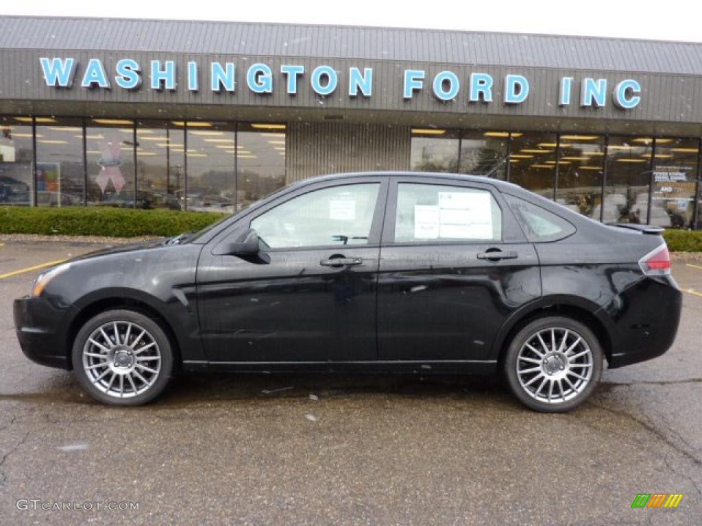 2011 Focus SES Sedan - Ebony Black / Charcoal Black photo #1