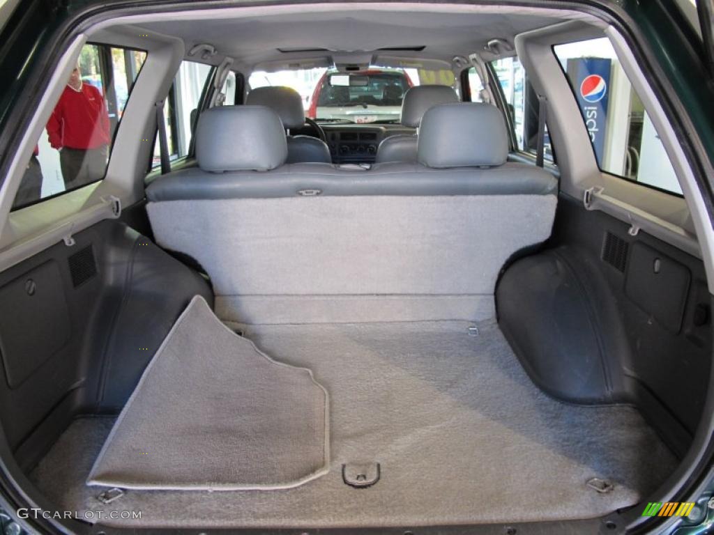 2000 Mitsubishi Montero Sport ES Trunk Photos