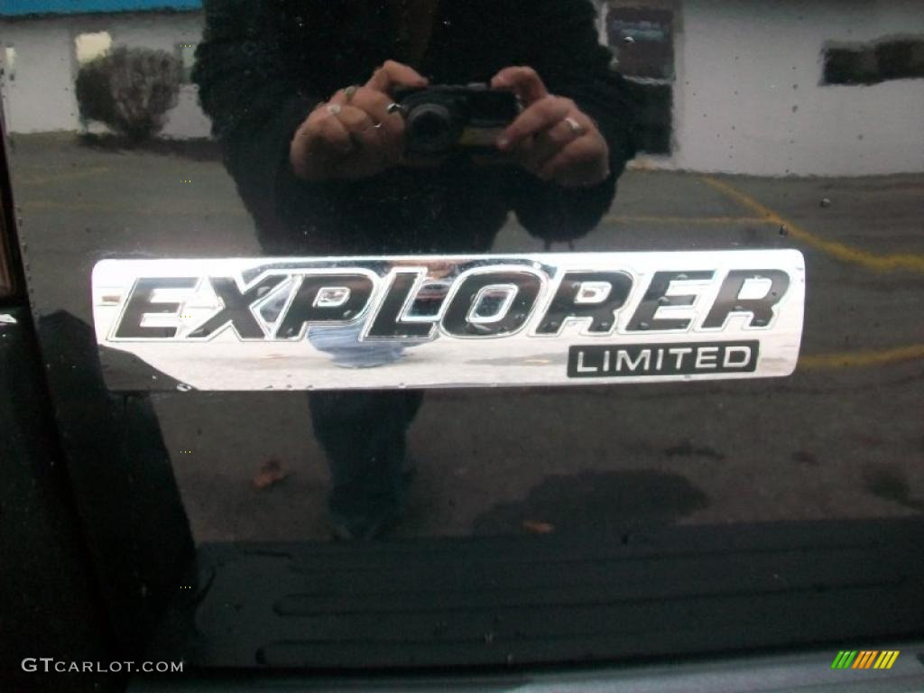 2008 Explorer Limited 4x4 - Black / Black photo #21