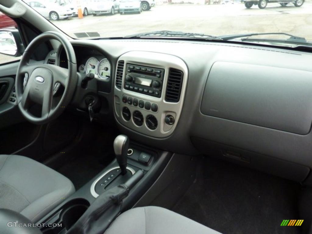 2006 Ford Escape Hybrid 4WD Medium/Dark Flint Dashboard Photo #40836217