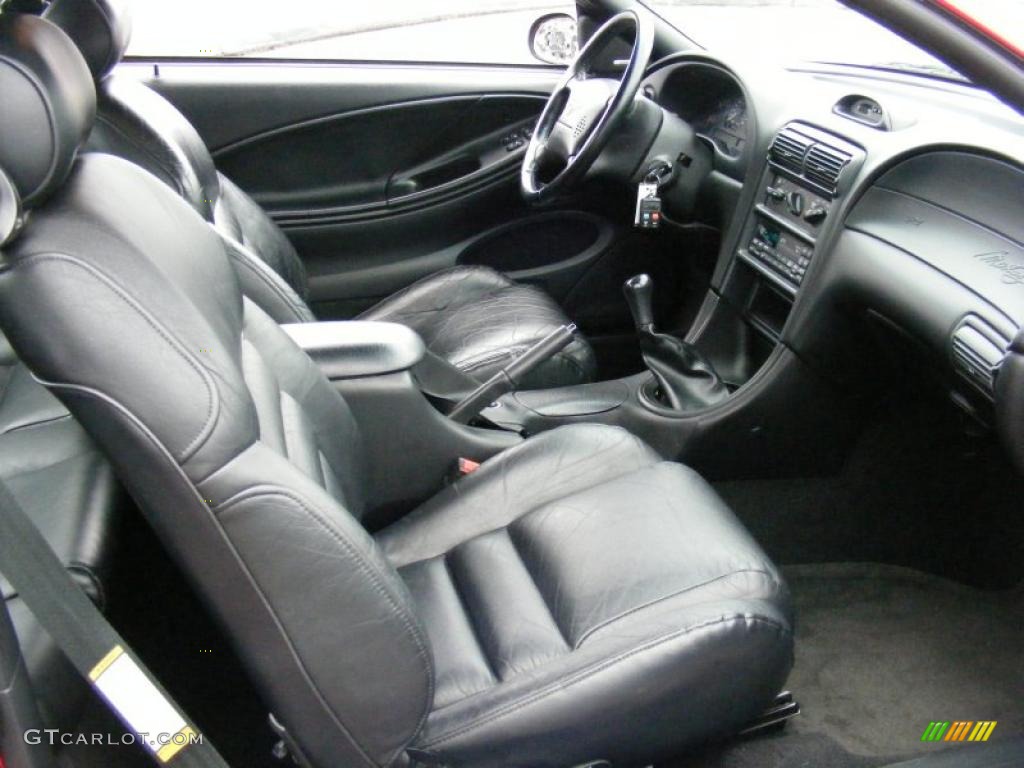 Black Interior 1995 Ford Mustang GT Coupe Photo #40837313