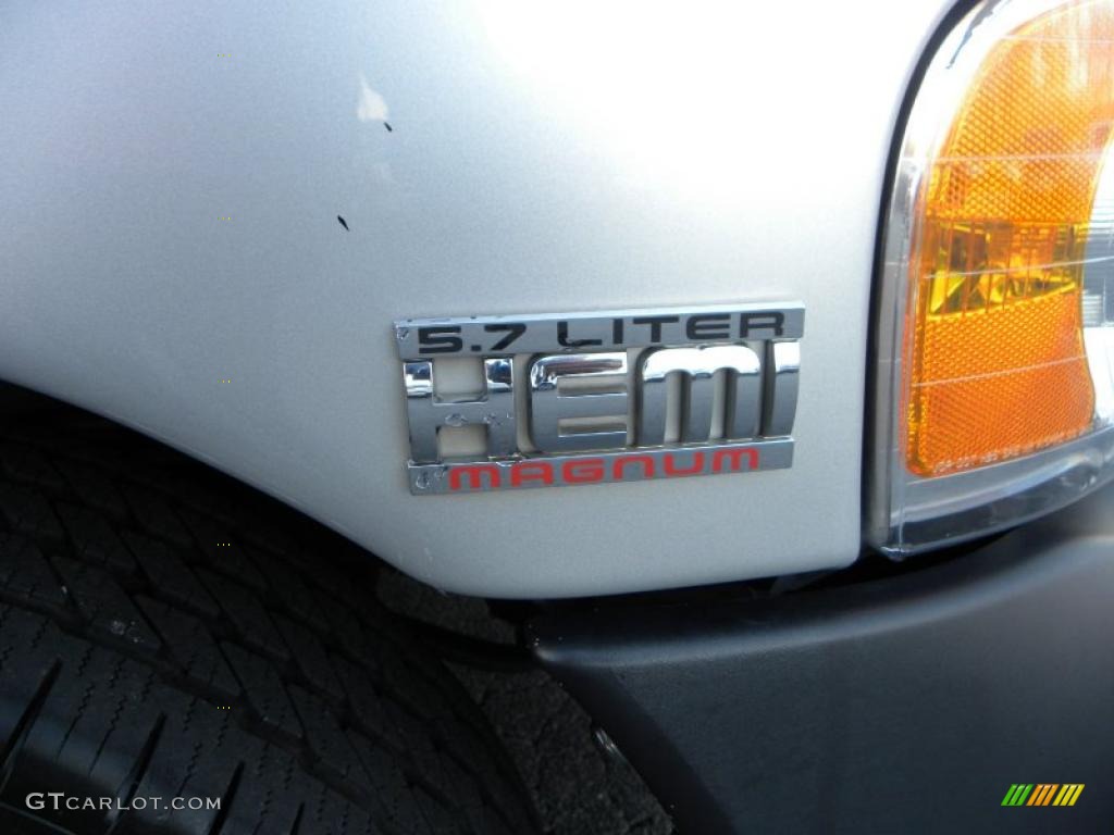 2003 Dodge Ram 2500 ST Quad Cab Marks and Logos Photos