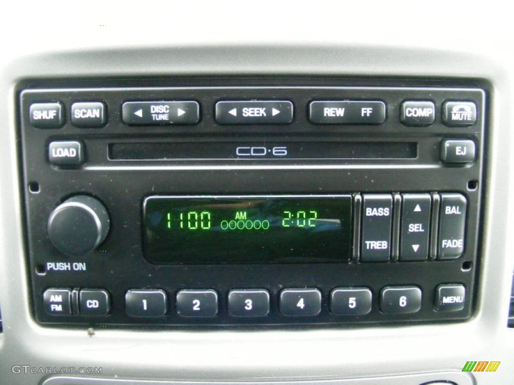 2003 Ford Escape XLT V6 Controls Photo #40838049