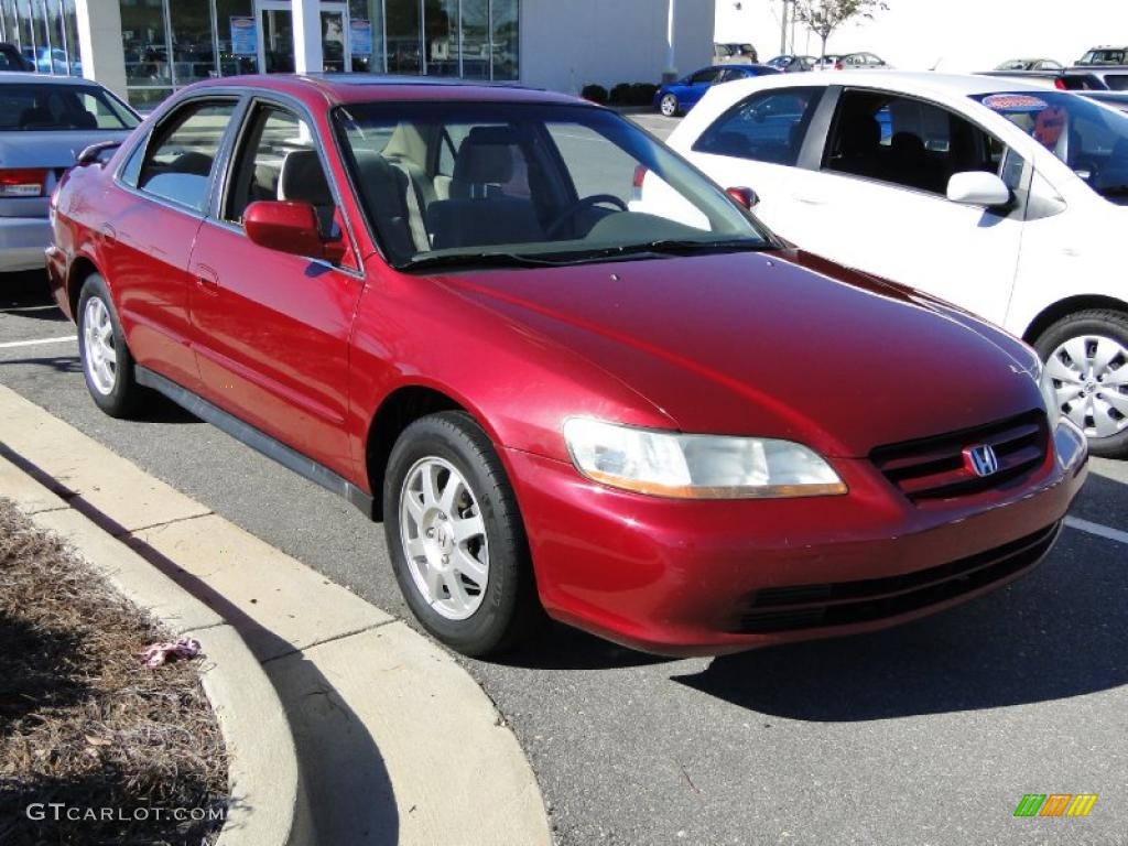 2002 Accord SE Sedan - Firepepper Red Pearl / Ivory photo #2