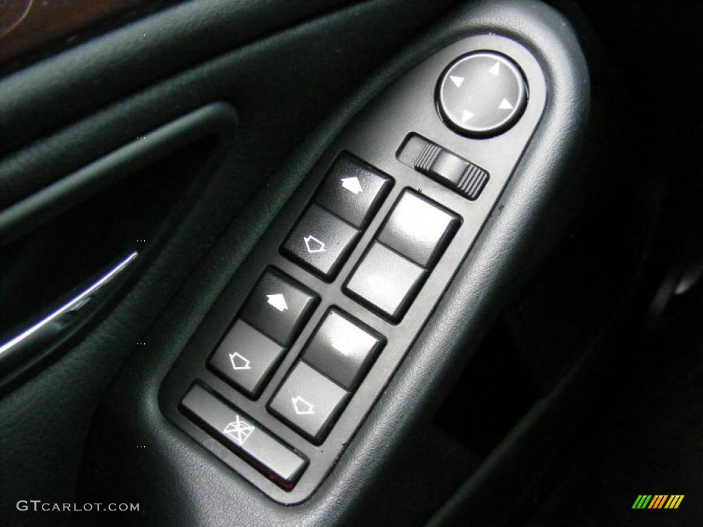 2003 BMW 5 Series 540i Sedan Controls Photo #40840637