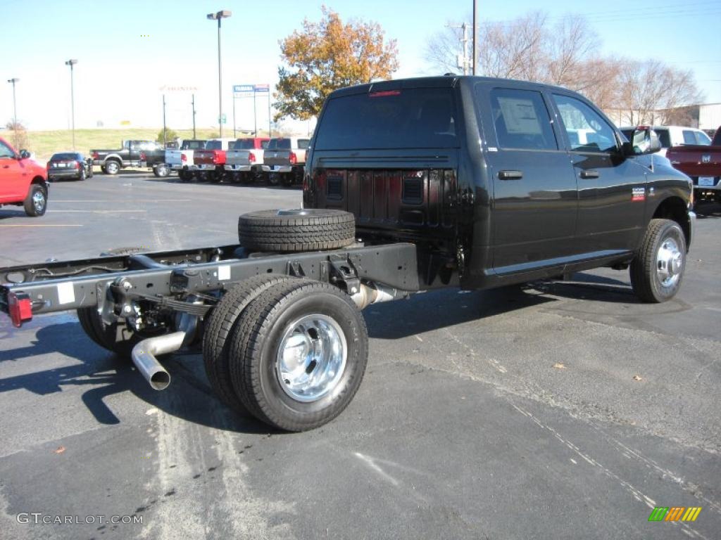 Brilliant Black Crystal Pearl 2011 Dodge Ram 3500 HD SLT Crew Cab 4x4 Chassis Exterior Photo #40843397