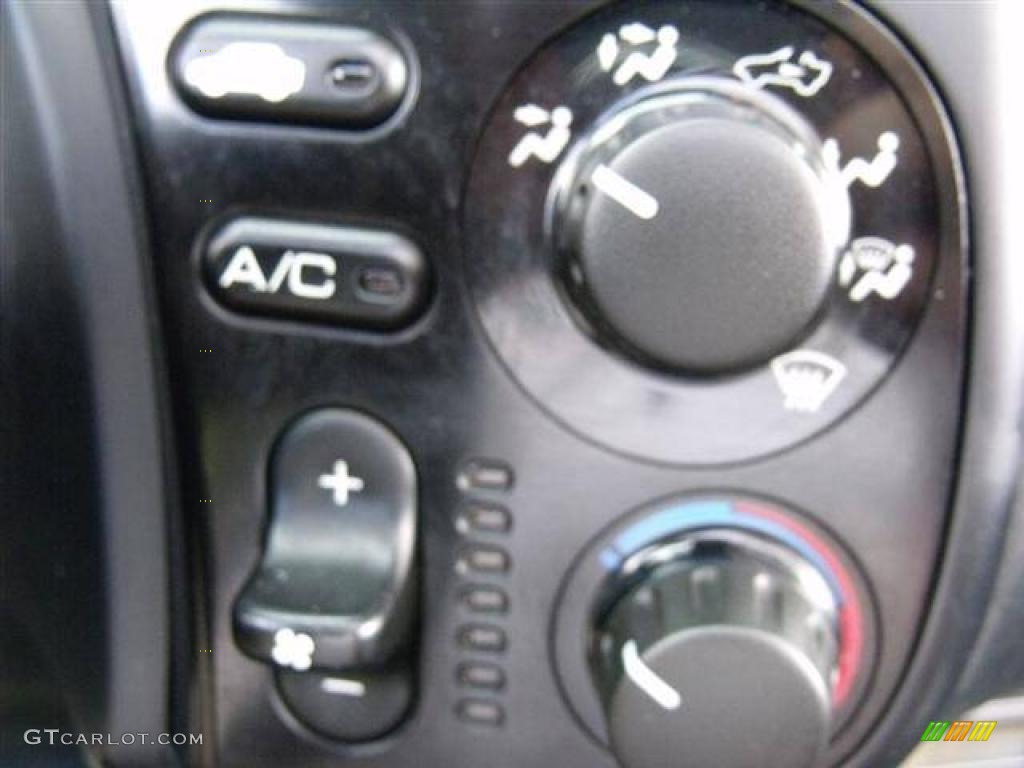 2006 Honda S2000 Roadster Controls Photo #40844093