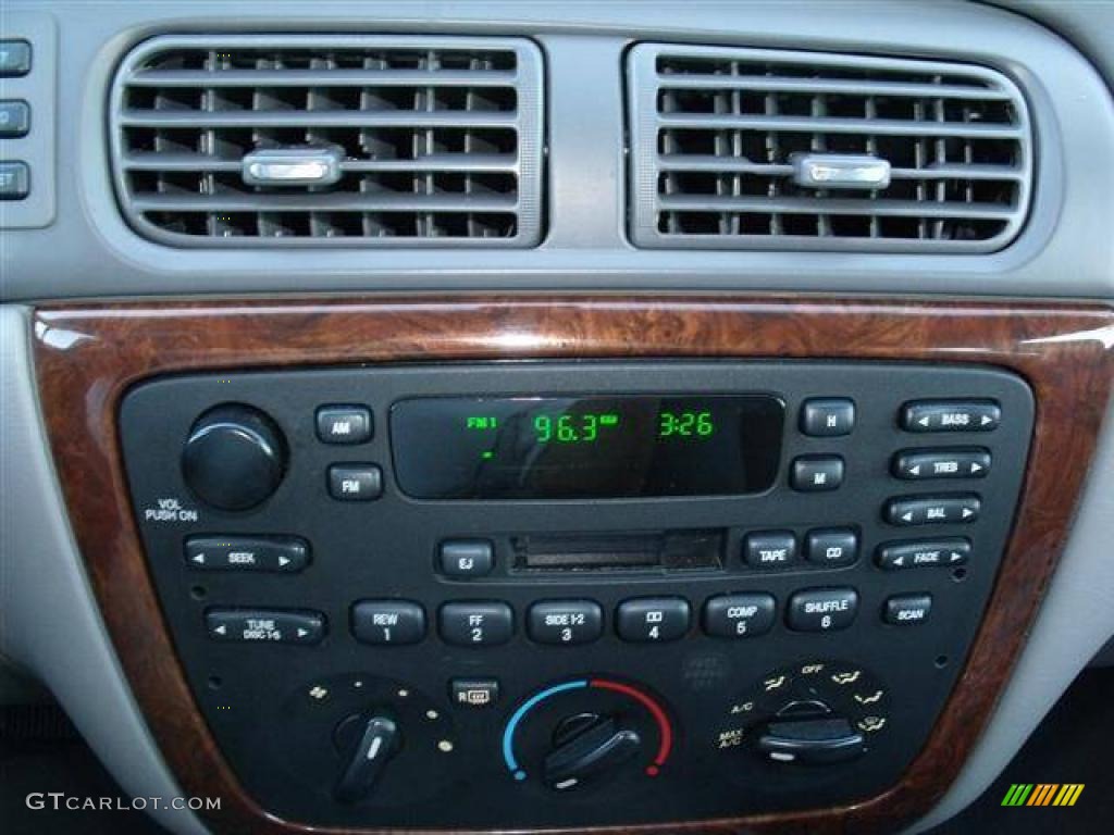 2005 Mercury Sable LS Sedan Controls Photo #40844765