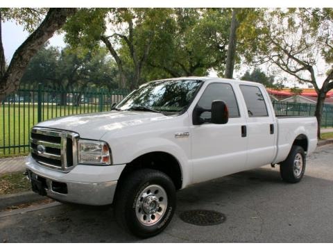 2005 Ford F250 Super Duty XLT Crew Cab 4x4 Data, Info and Specs