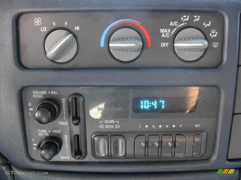 2005 Chevrolet Astro Commercial Van Controls Photos