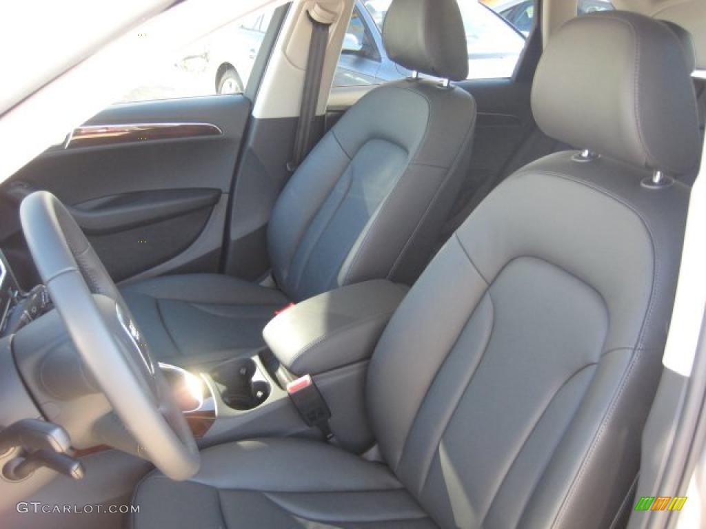 Black Interior 2011 Audi Q5 2.0T quattro Photo #40848574