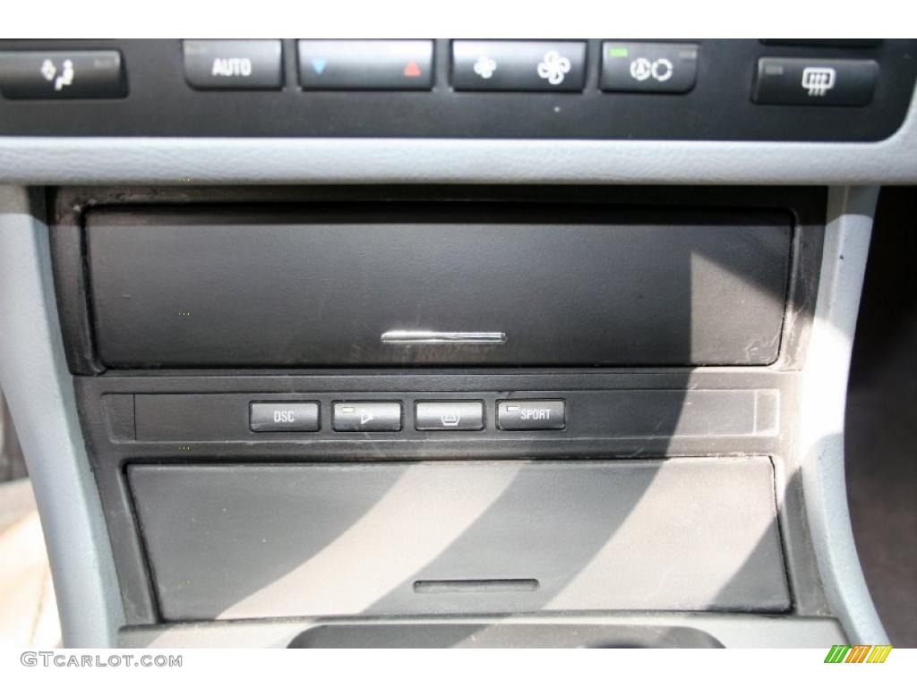 2002 BMW M3 Coupe Controls Photo #40849309