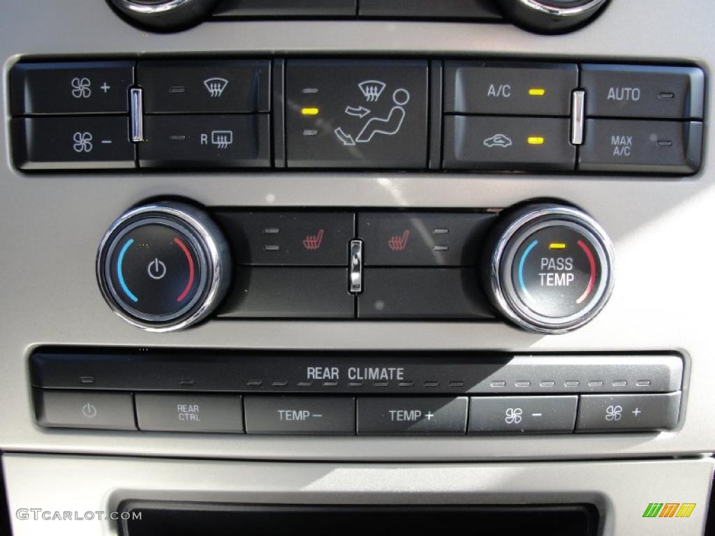 2011 Ford Flex SEL Controls Photo #40852873