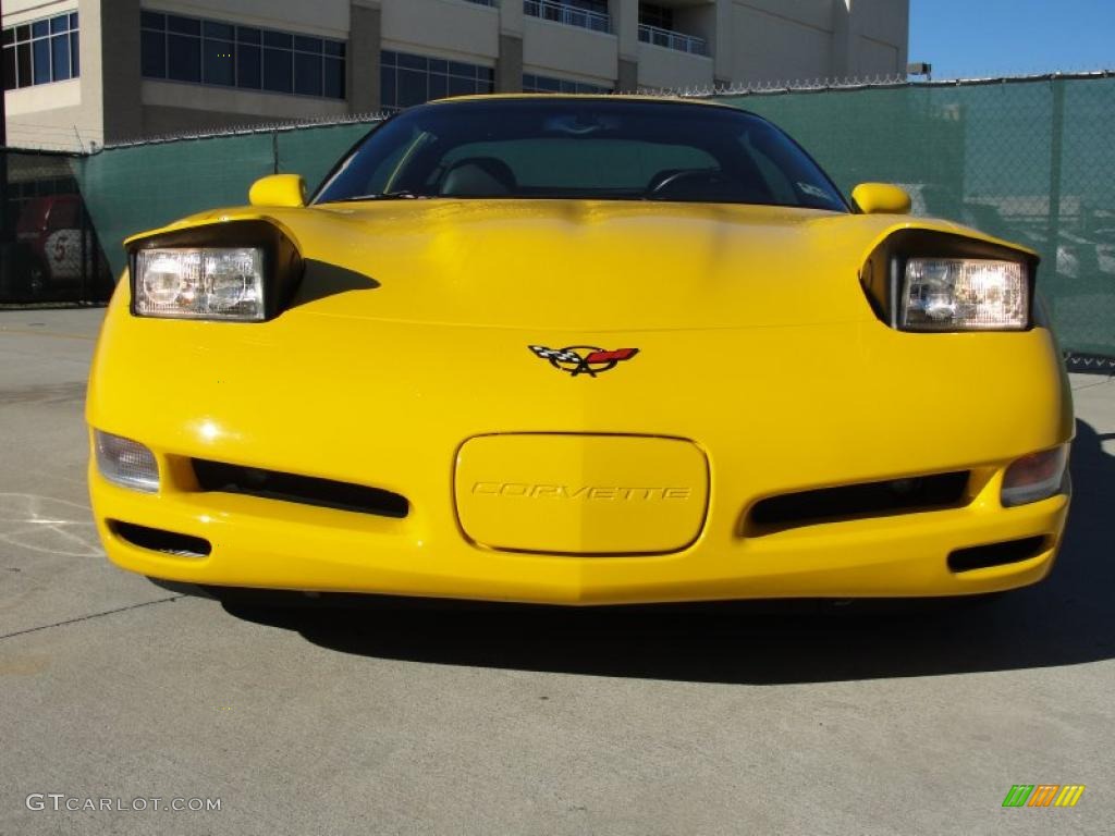 2002 Corvette Coupe - Millenium Yellow / Black photo #10
