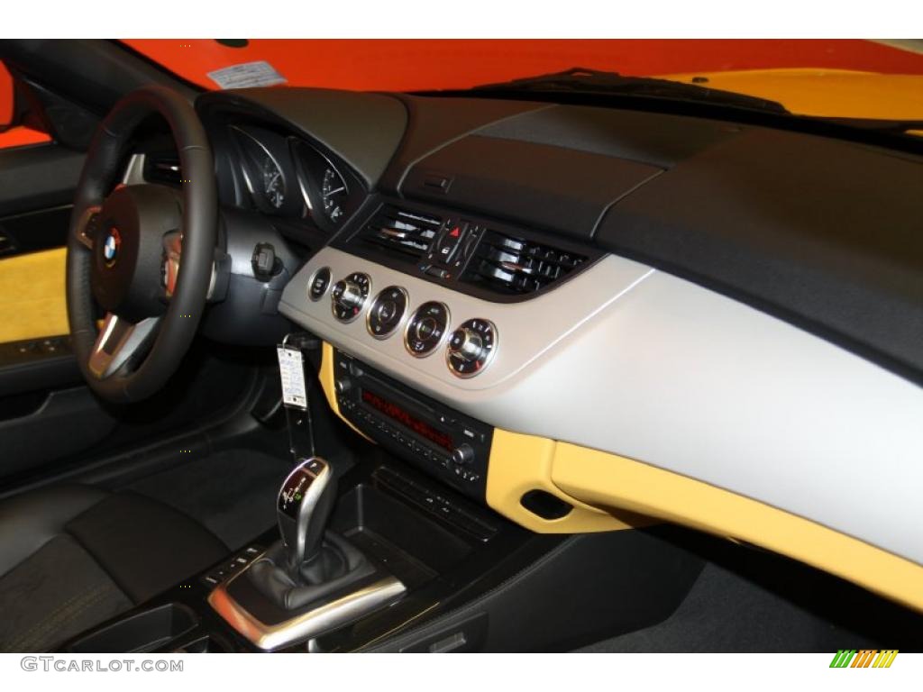2011 Z4 sDrive35i Roadster - Atacama Yellow / Black photo #9