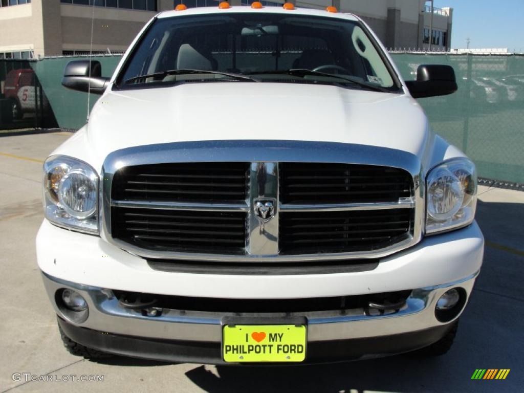 2007 Ram 2500 Lone Star Edition Quad Cab 4x4 - Bright White / Medium Slate Gray photo #8
