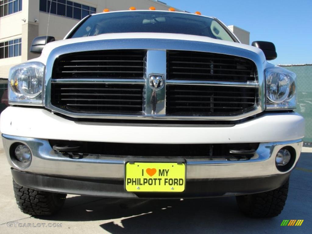 2007 Ram 2500 Lone Star Edition Quad Cab 4x4 - Bright White / Medium Slate Gray photo #9