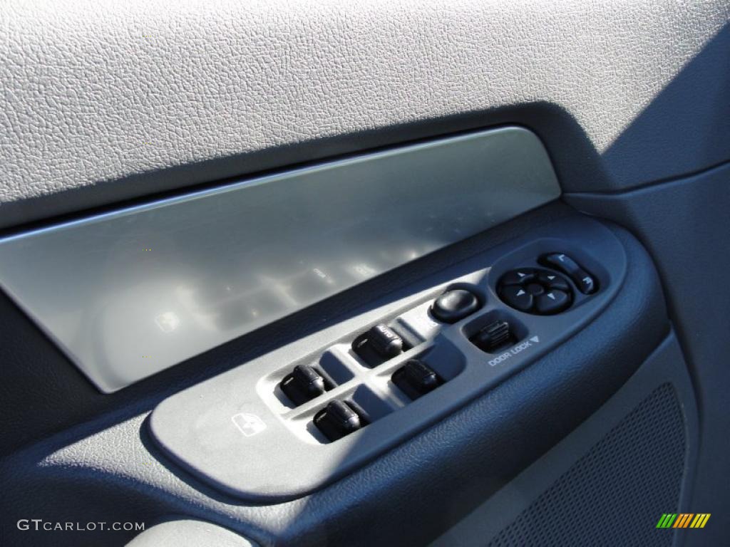 2007 Ram 2500 Lone Star Edition Quad Cab 4x4 - Bright White / Medium Slate Gray photo #33