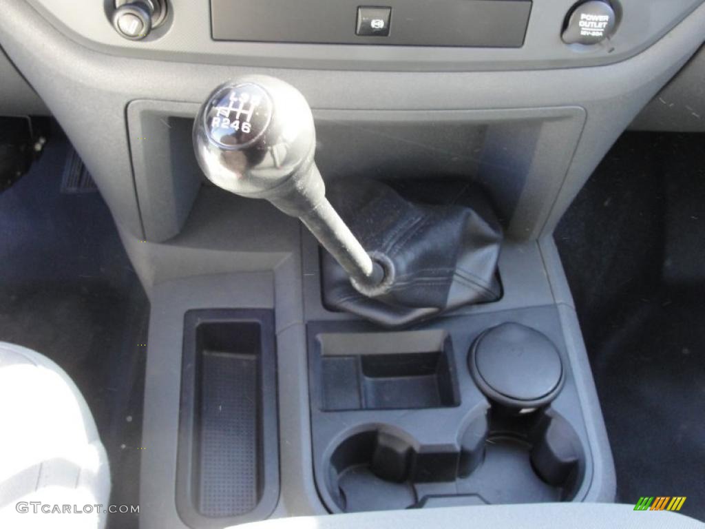 2007 Ram 2500 Lone Star Edition Quad Cab 4x4 - Bright White / Medium Slate Gray photo #41