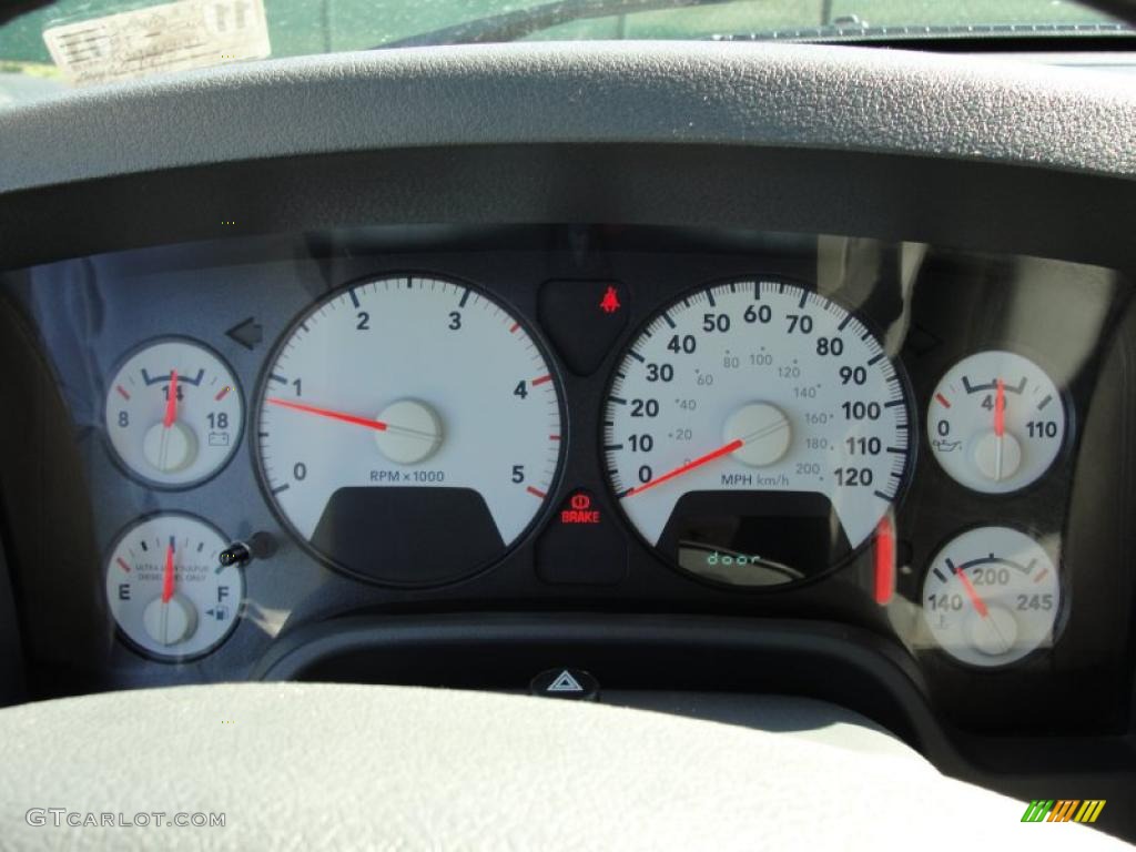 2007 Ram 2500 Lone Star Edition Quad Cab 4x4 - Bright White / Medium Slate Gray photo #43