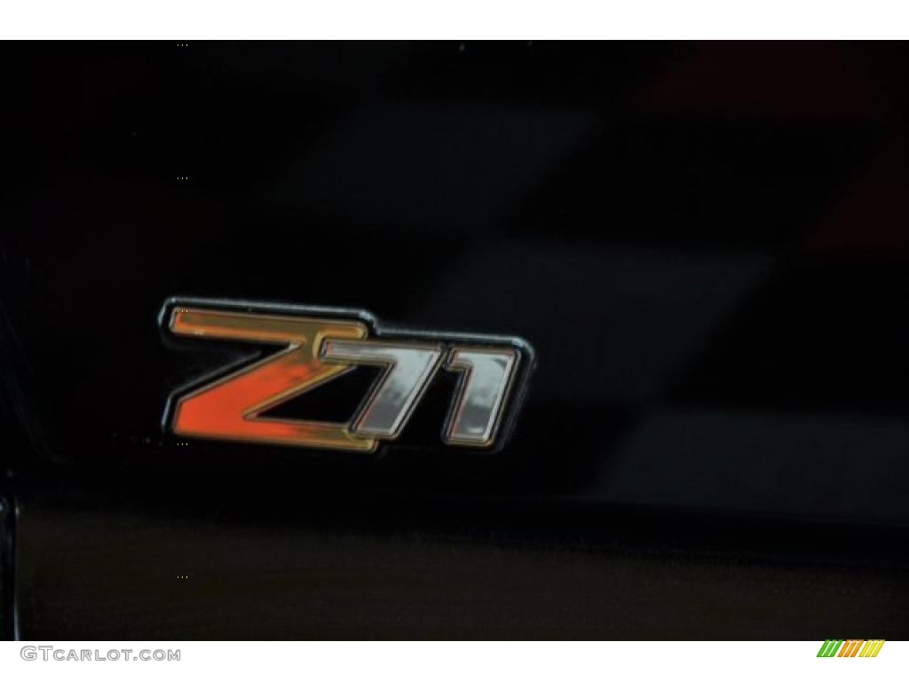 2003 Suburban 1500 Z71 4x4 - Black / Tan/Neutral photo #5