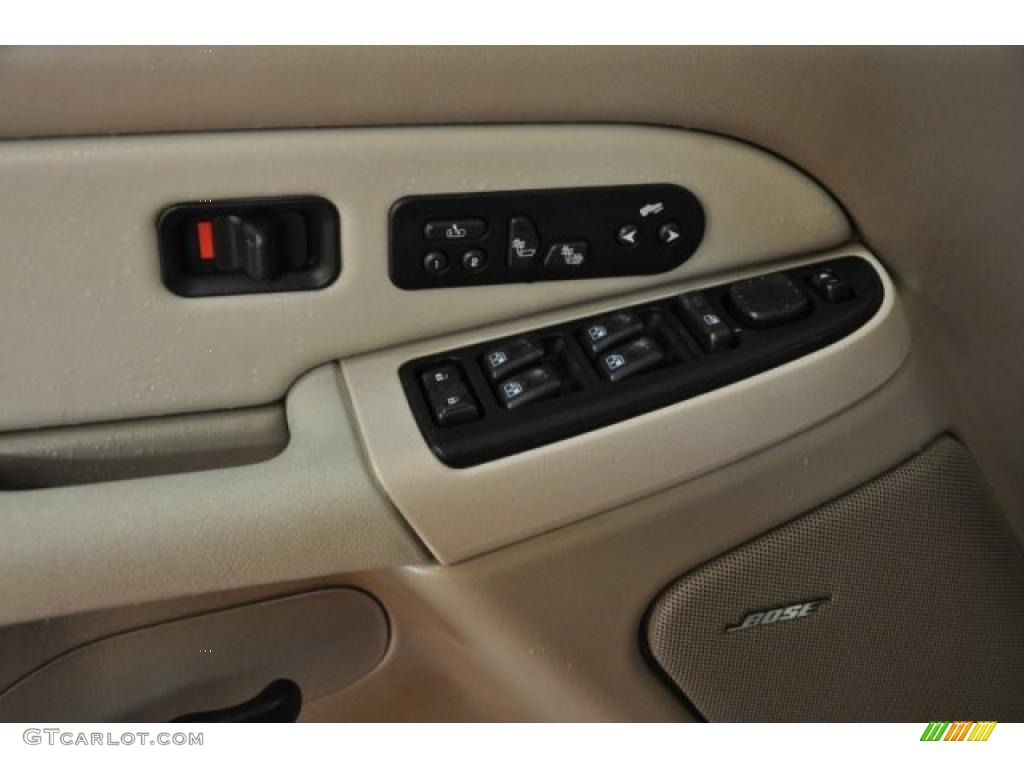 2003 Suburban 1500 Z71 4x4 - Black / Tan/Neutral photo #10