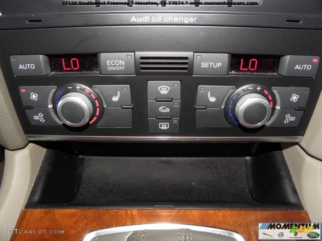 2008 Audi Q7 4.2 Premium quattro Controls Photo #40863693