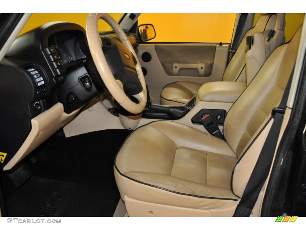 Alpaca Beige Interior 2003 Land Rover Discovery SE7 Photo #40864193