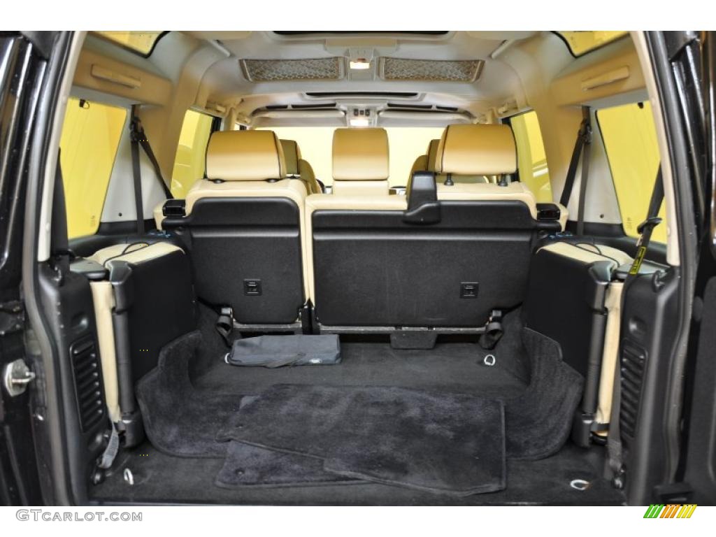 2003 Land Rover Discovery SE7 Trunk Photo #40864217
