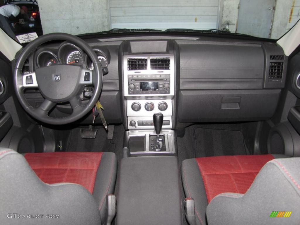 Dark Slate Gray/Red Interior 2007 Dodge Nitro R/T Photo #40867175