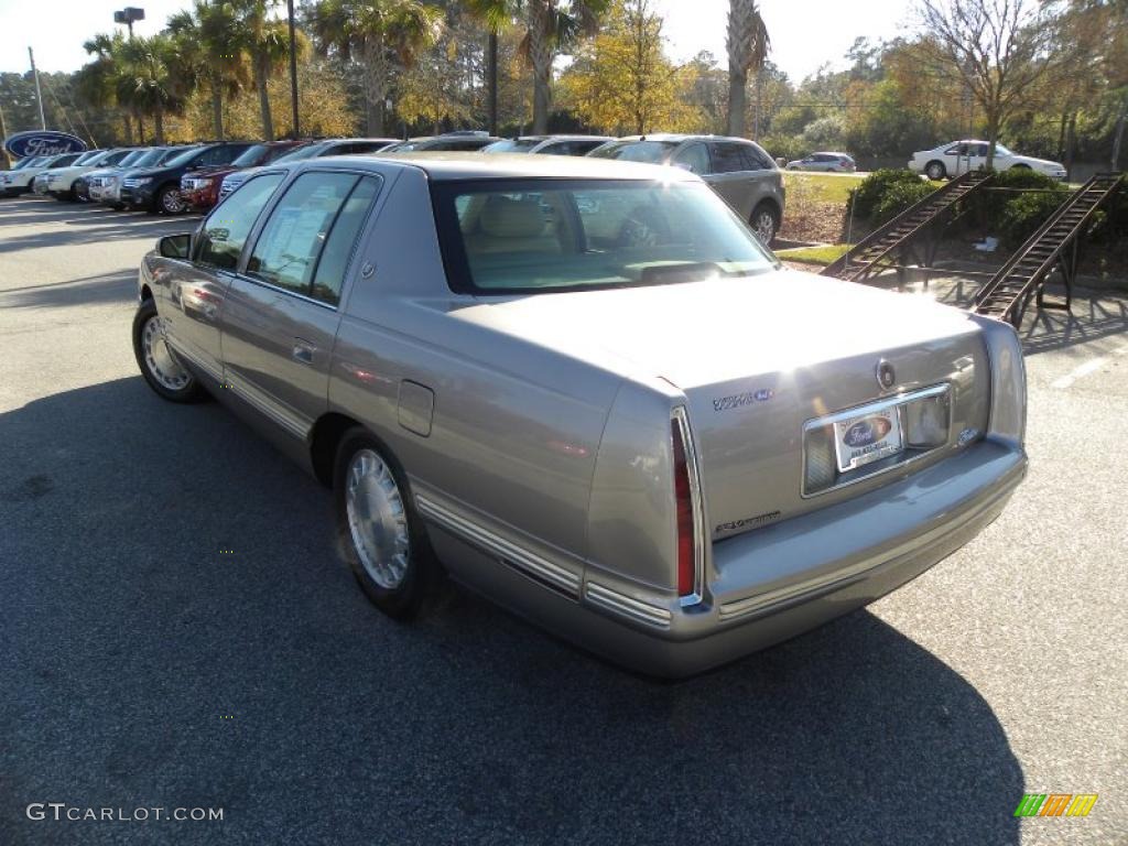 1997 DeVille Sedan - Shale Beige Metallic / Cappuccino Cream photo #15