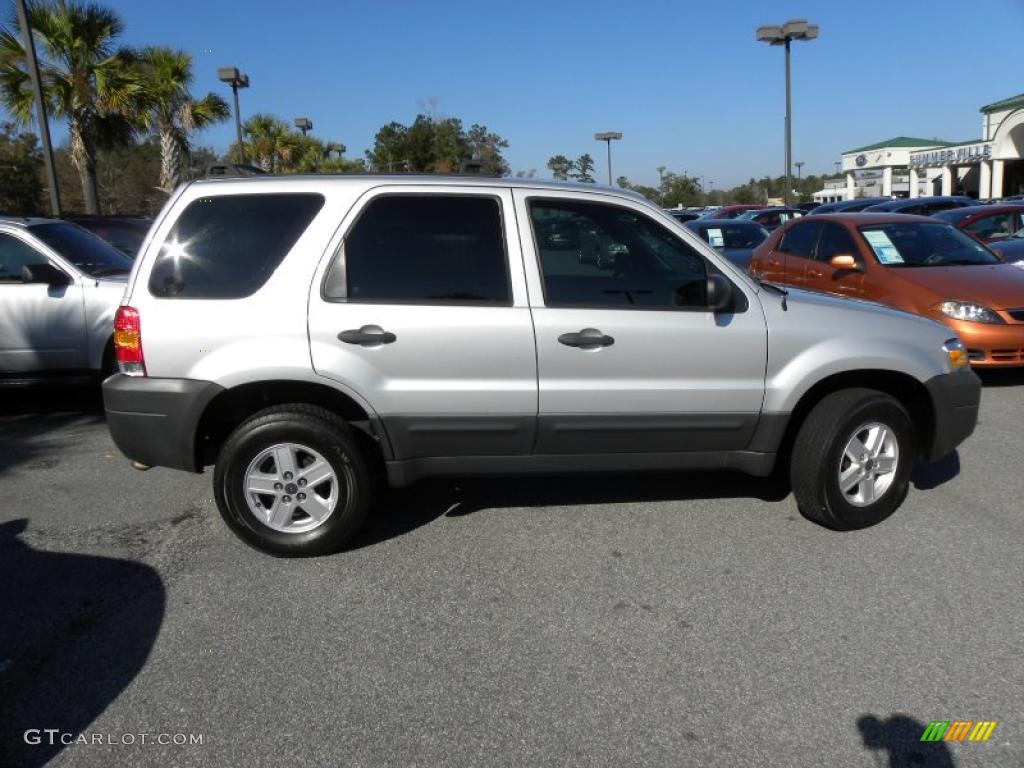 Silver Metallic 2007 Ford Escape XLS Exterior Photo #40868068