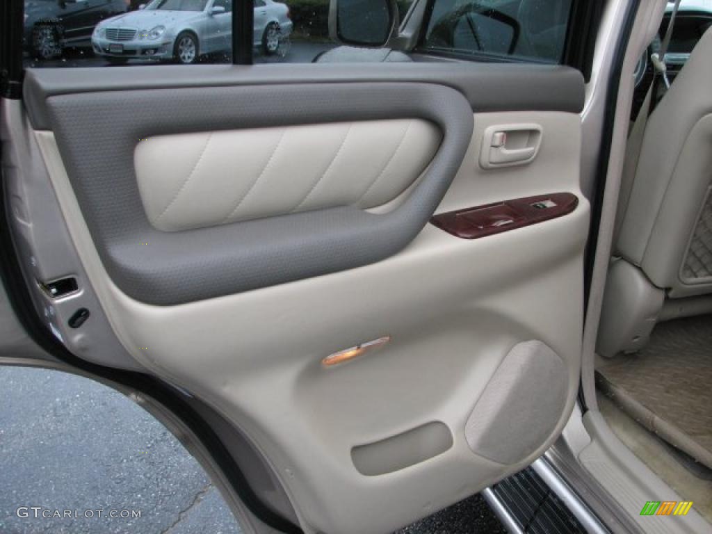 2005 Toyota Land Cruiser Standard Land Cruiser Model Ivory Door Panel Photo #40868920