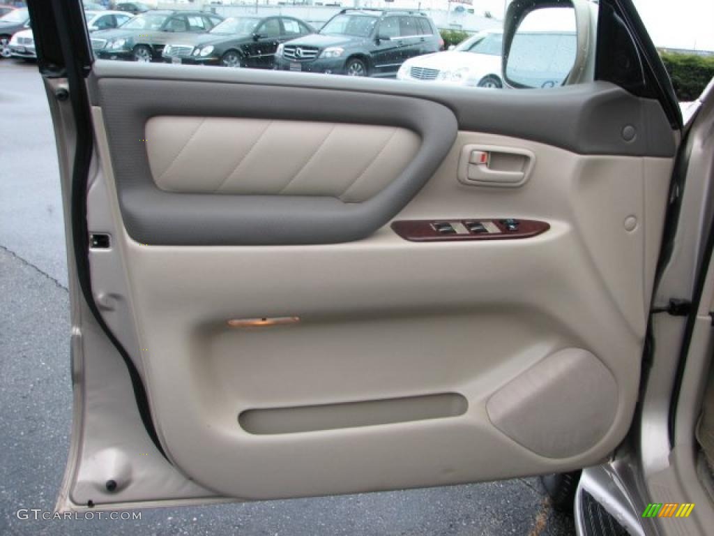 2005 Toyota Land Cruiser Standard Land Cruiser Model Ivory Door Panel Photo #40868924