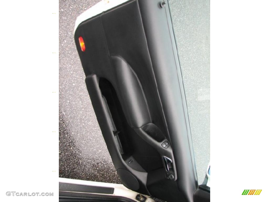 2001 Cabrio GLX - Cool White / Black photo #7