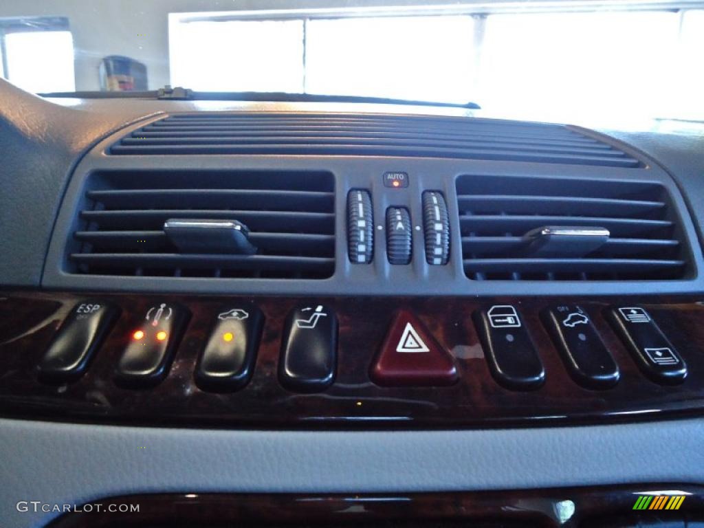 2002 Mercedes-Benz S 500 Sedan Controls Photo #40870914