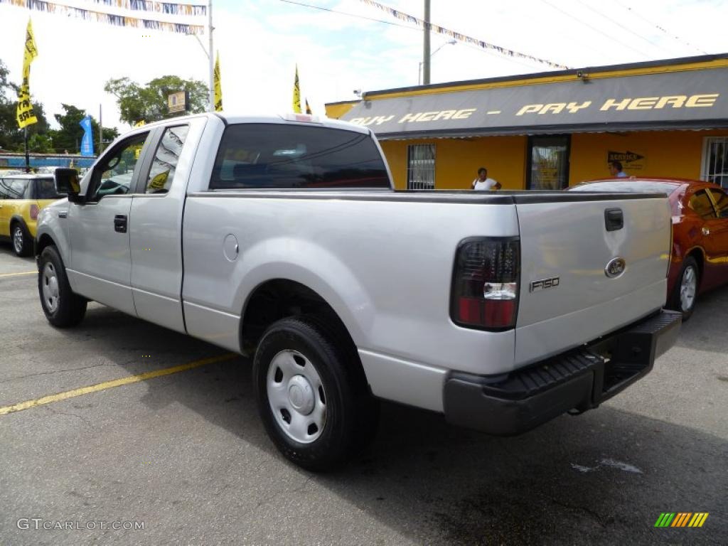 2005 F150 XL SuperCab - Silver Metallic / Medium Flint Grey photo #4