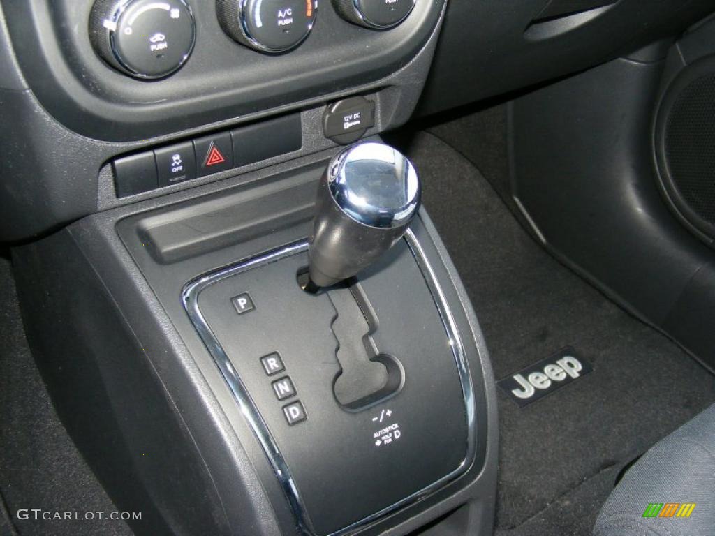2010 Jeep Compass Sport 4x4 CVT Automatic Transmission Photo #40874606